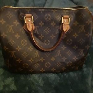 Louis Vuitton Speedy 30